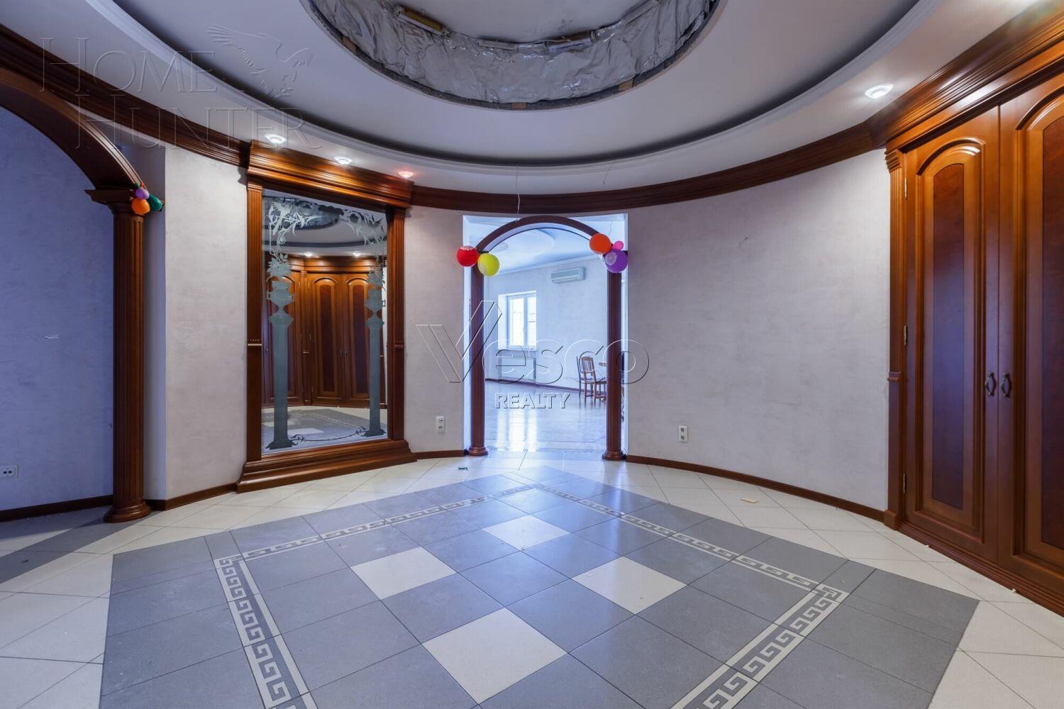 5-КОМН. КВАРТИРА С ОТДЕЛКОЙ 196.1 М² НА 10 ЭТАЖЕ