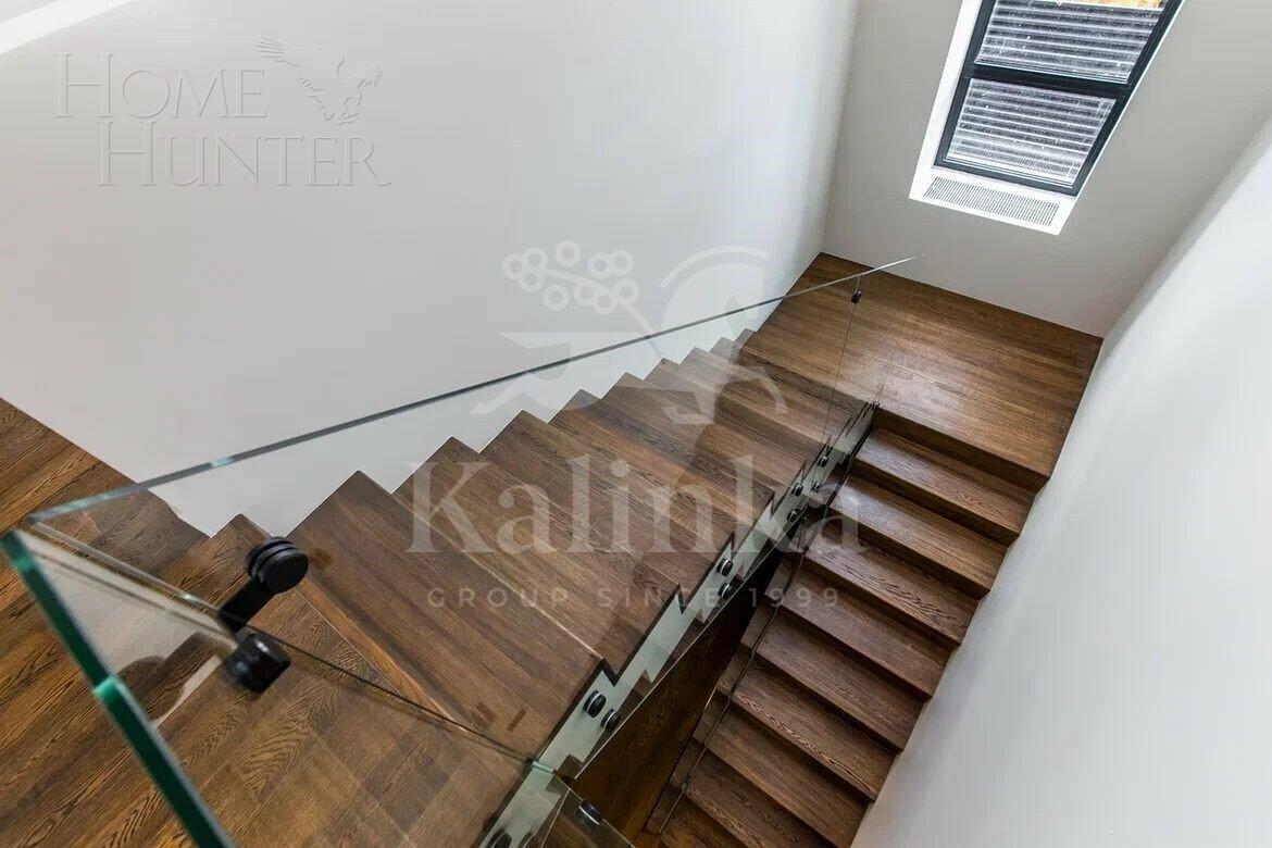 2-этажный коттедж 450 м² с отделкой