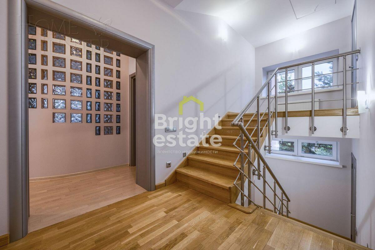 2-этажный коттедж 450 м² с отделкой