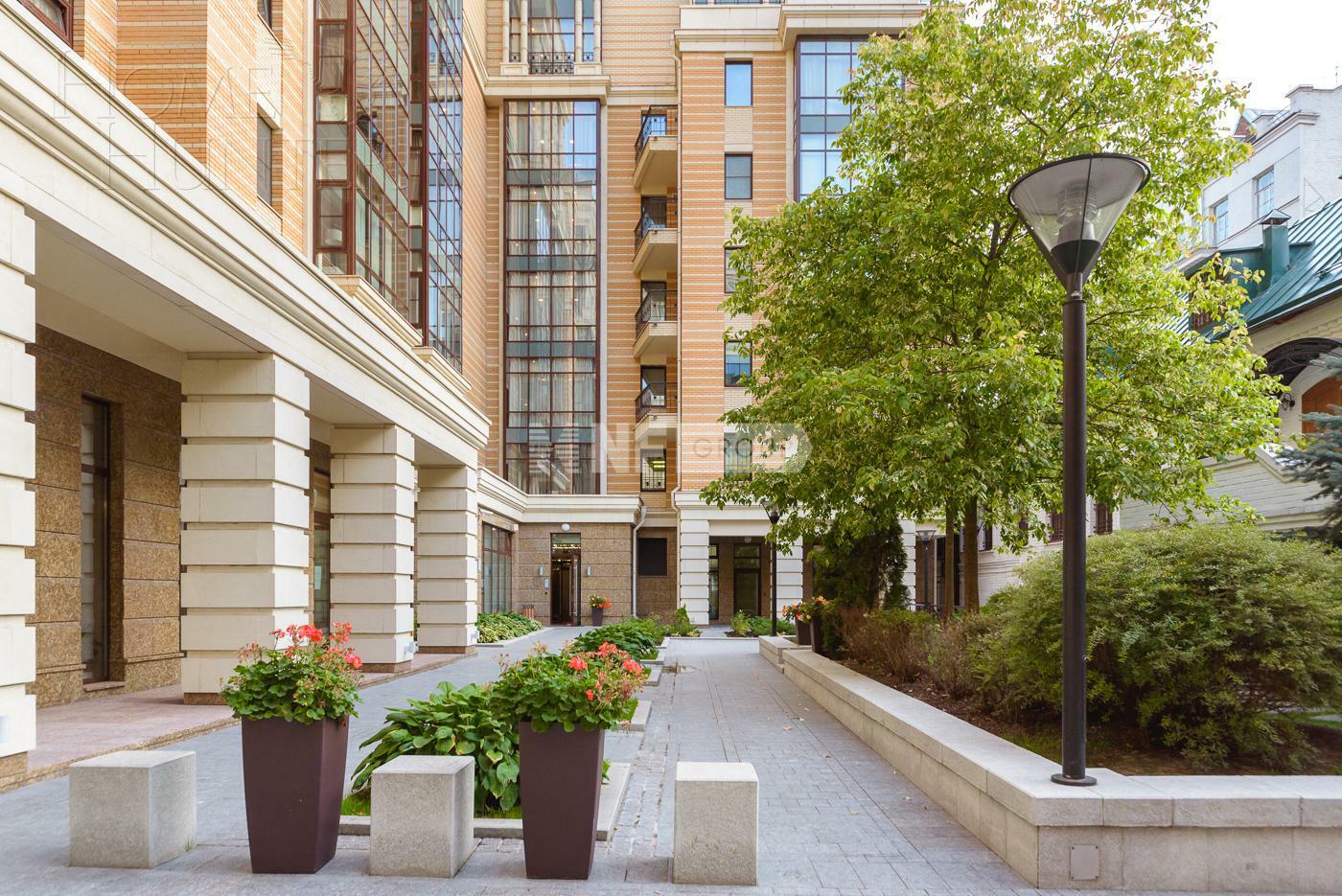 6-КОМН. КВАРТИРА С ОТДЕЛКОЙ 181.6 М² НА 6 ЭТАЖЕ