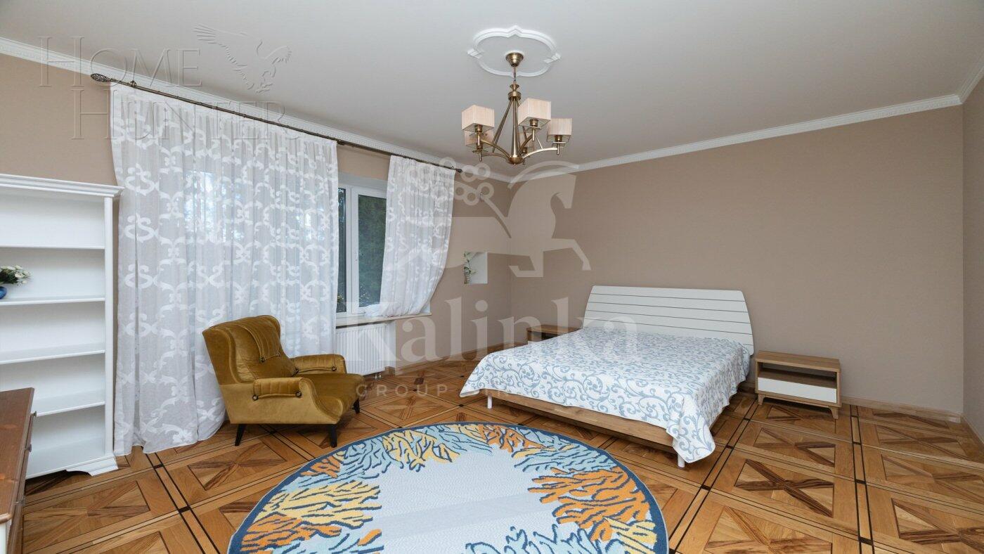 2-этажный коттедж 1 065 м² с отделкой