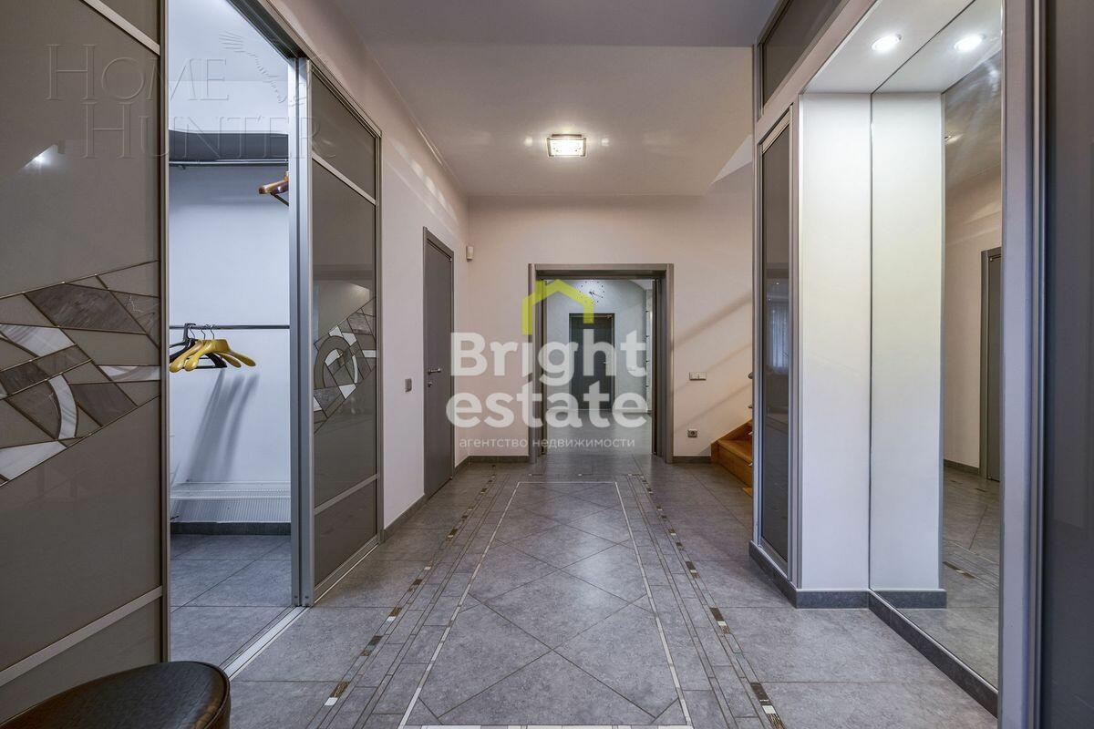 2-этажный коттедж 450 м² с отделкой