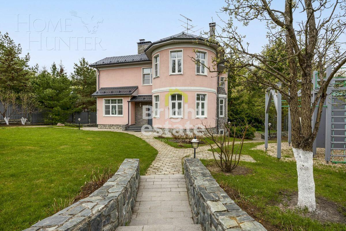 2-этажный коттедж 450 м² с отделкой