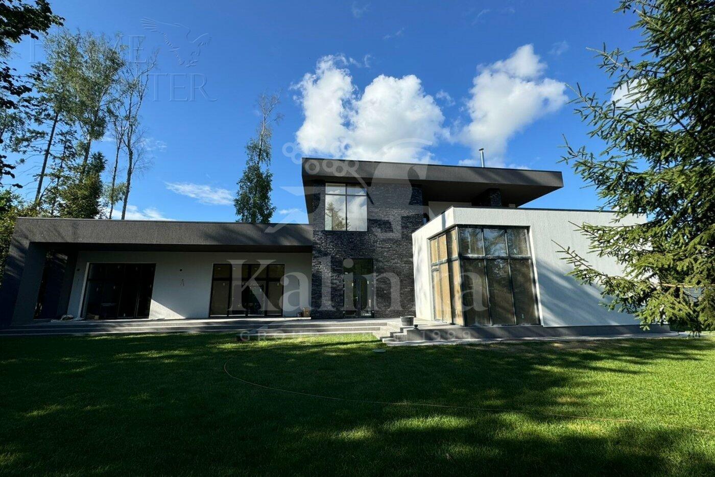2-этажный коттедж 450 м² с отделкой