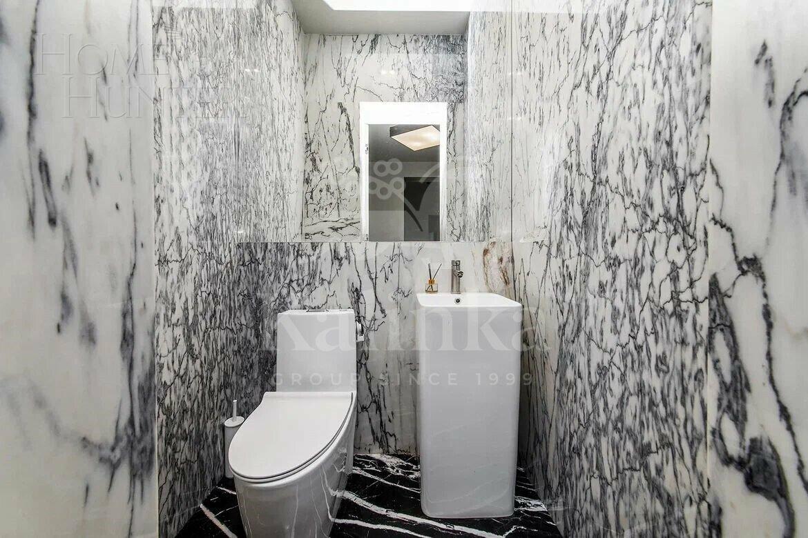 2-этажный коттедж 450 м² с отделкой