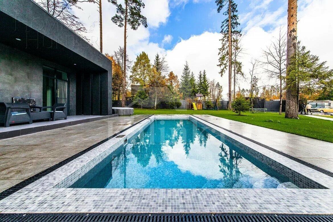 2-этажный коттедж 450 м² с отделкой
