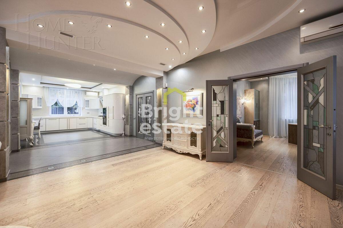 2-этажный коттедж 450 м² с отделкой