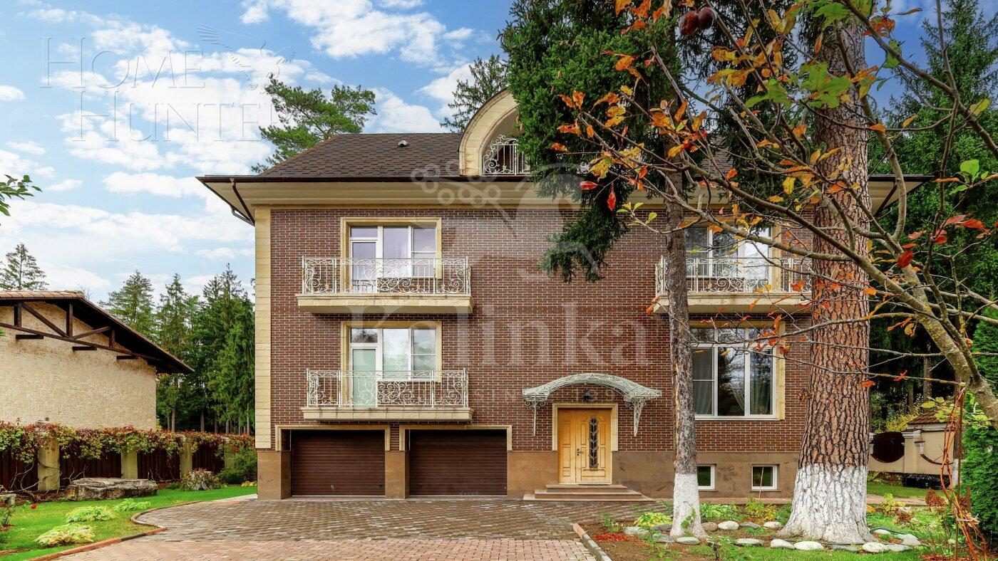 2-этажный коттедж 1 065 м² с отделкой