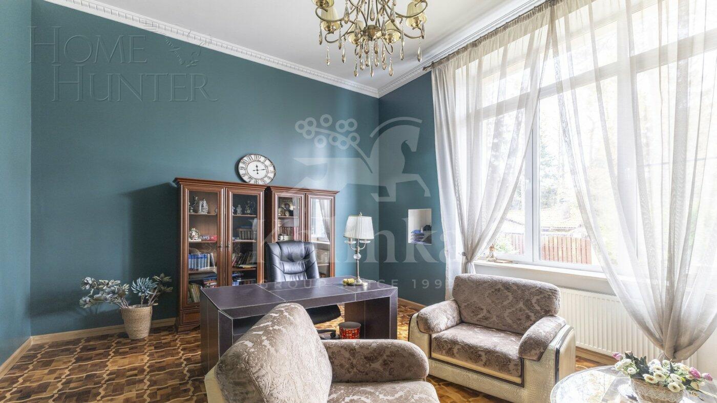 2-этажный коттедж 1 065 м² с отделкой