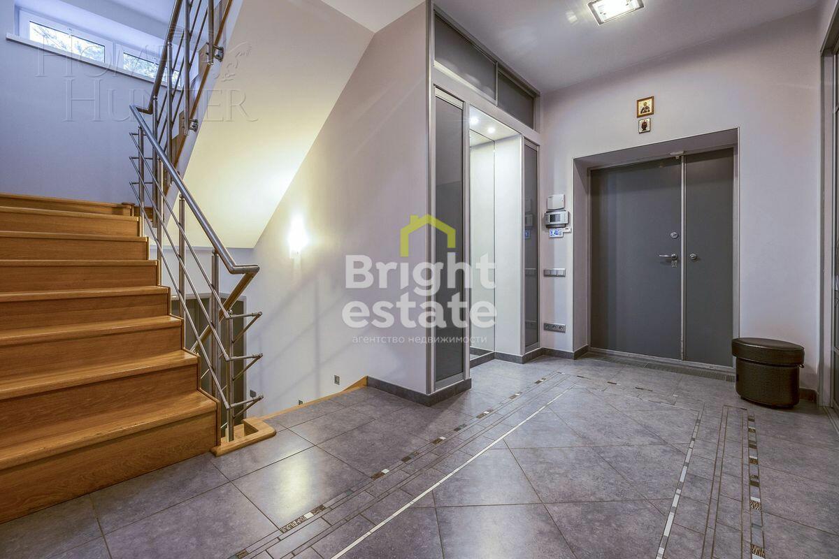 2-этажный коттедж 450 м² с отделкой