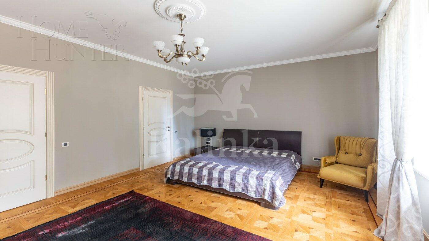 2-этажный коттедж 1 065 м² с отделкой