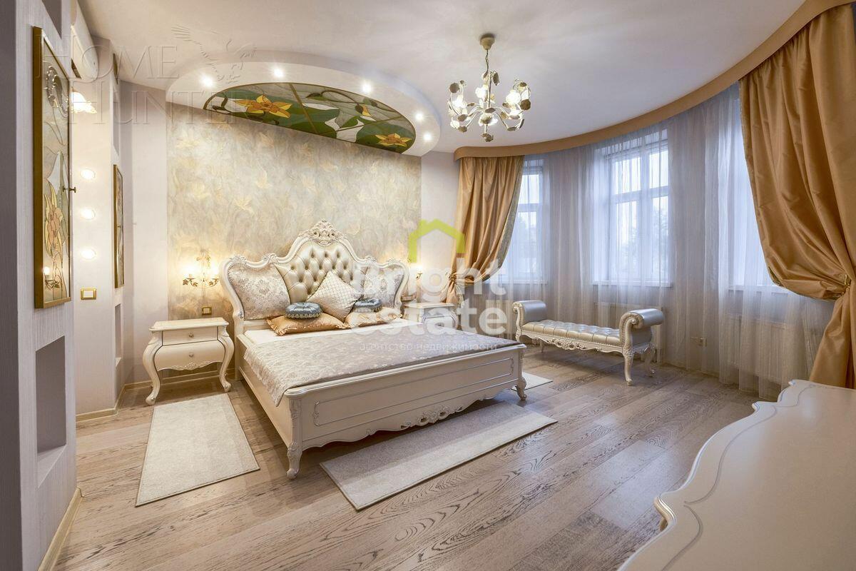 2-этажный коттедж 450 м² с отделкой