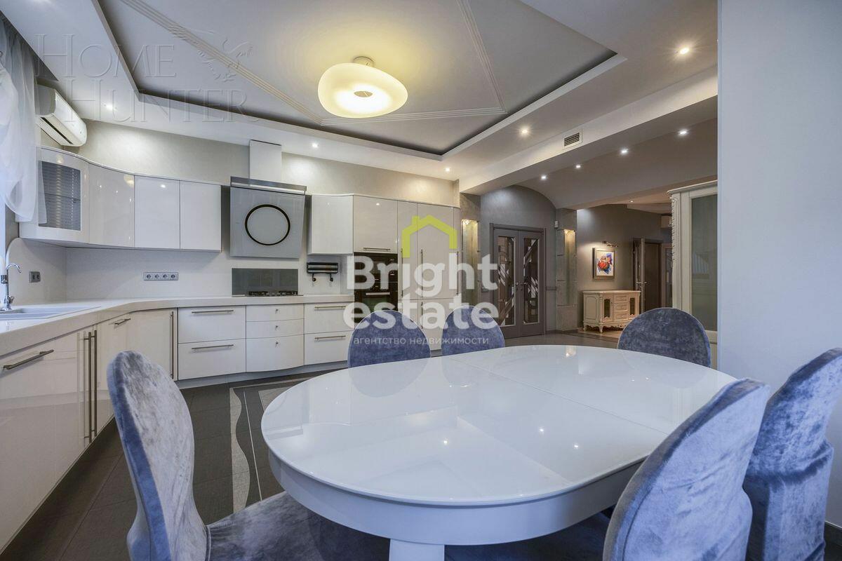 2-этажный коттедж 450 м² с отделкой