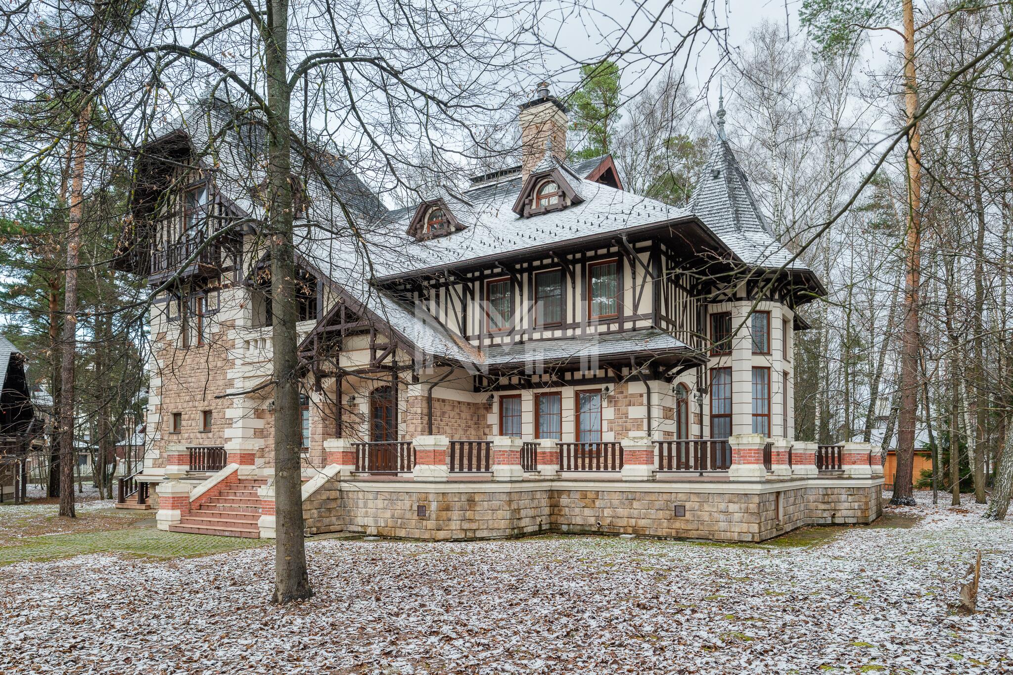 2-этажный коттедж 767 м² с отделкой