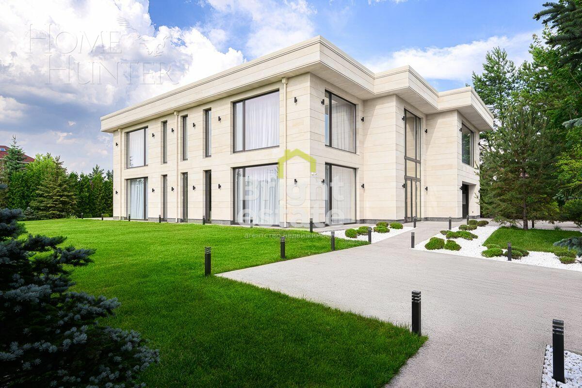 2-этажный коттедж 1 071 м² с отделкой