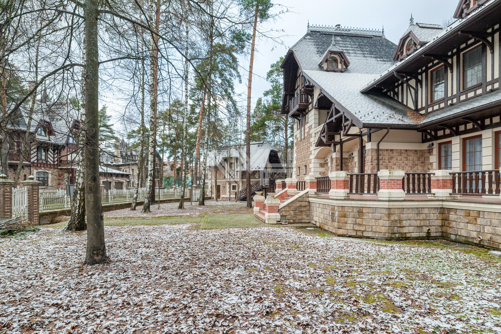 2-этажный коттедж 767 м² с отделкой