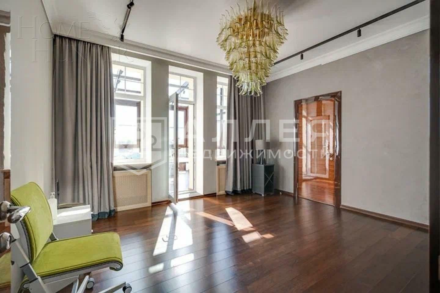 2-этажный таунхаус 450 м² с отделкой