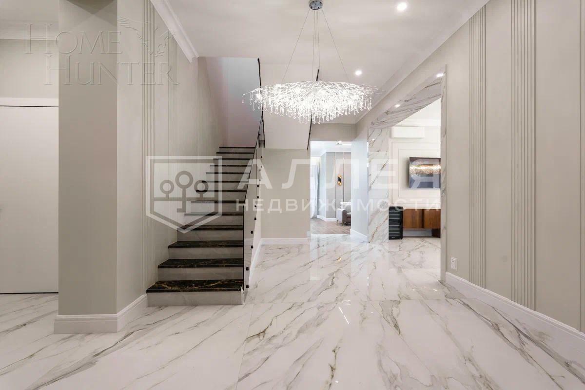 2-этажный коттедж 450 м² с отделкой