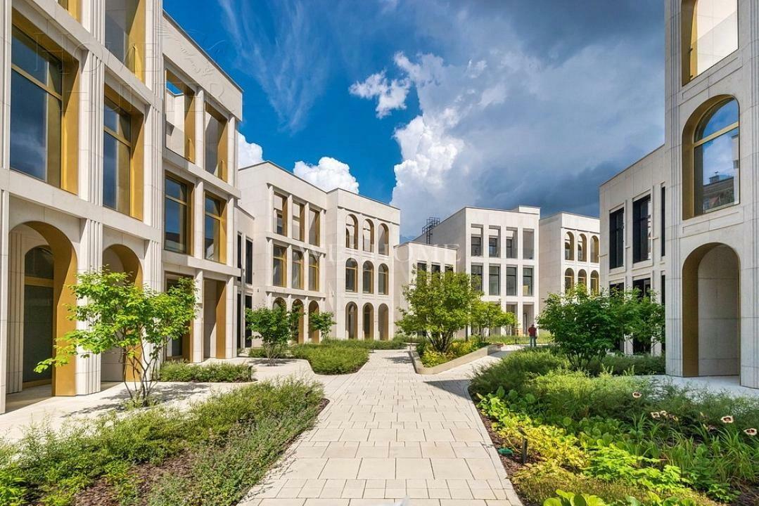 3-УРОВНЕВЫЙ ОСОБНЯК С ОТДЕЛКОЙ 232 М² НА 1 ЭТАЖЕ