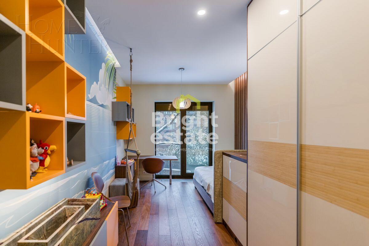 6-КОМН. КВАРТИРА С ОТДЕЛКОЙ 220 М² НА 3 ЭТАЖЕ