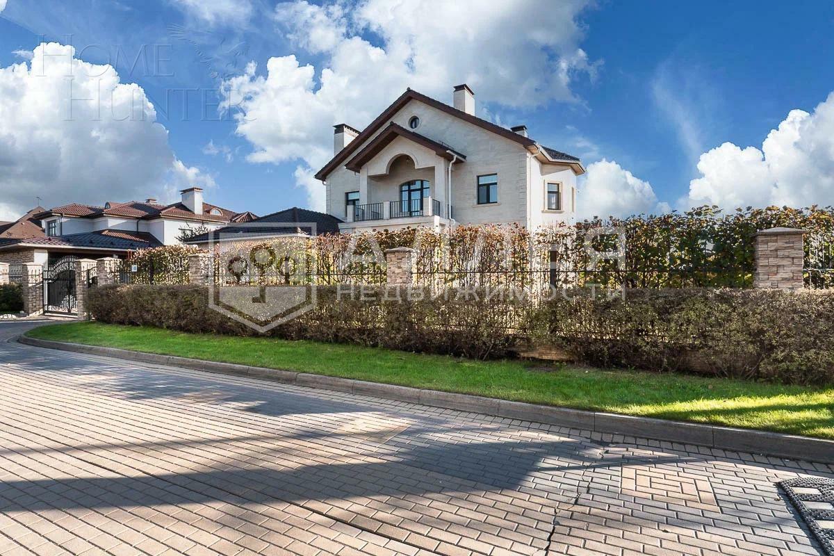 2-этажный коттедж 450 м² с отделкой