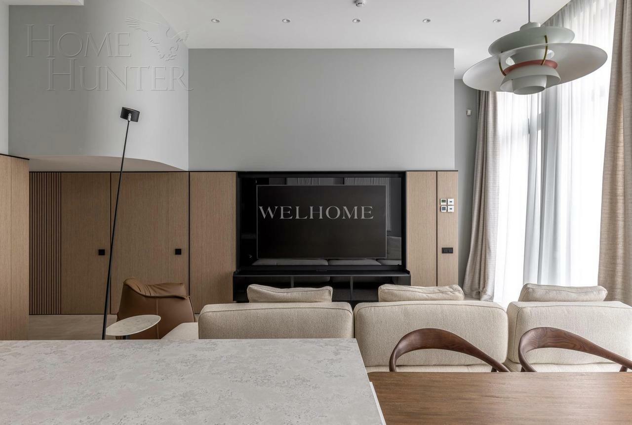 3-УРОВНЕВЫЙ ОСОБНЯК С ОТДЕЛКОЙ 232 М² НА 1 ЭТАЖЕ