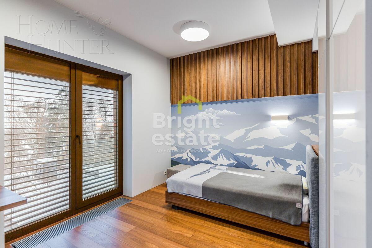 6-КОМН. КВАРТИРА С ОТДЕЛКОЙ 220 М² НА 3 ЭТАЖЕ