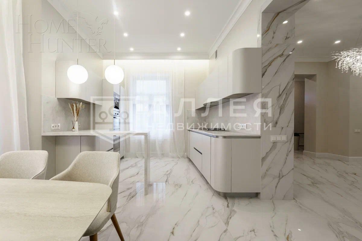 2-этажный коттедж 450 м² с отделкой