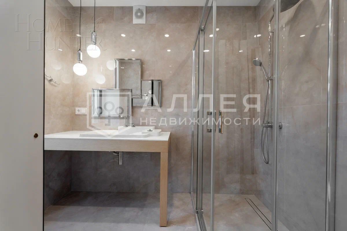 2-этажный коттедж 450 м² с отделкой