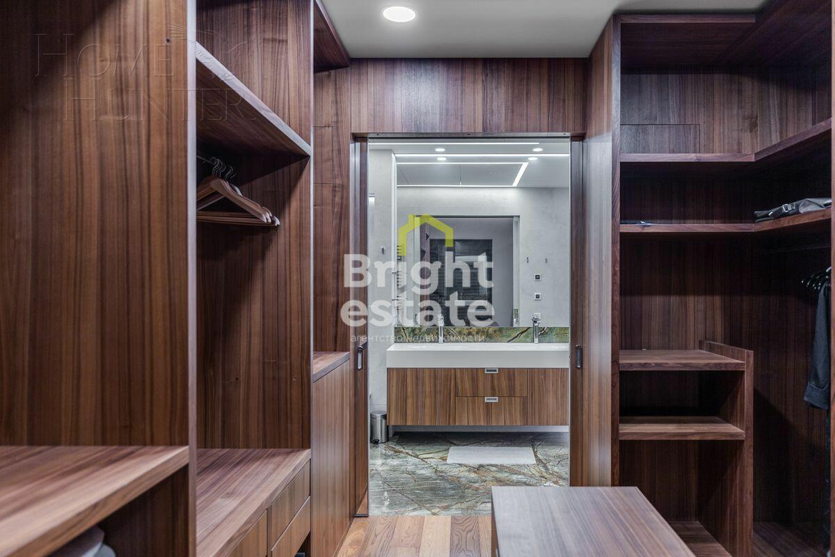 6-КОМН. КВАРТИРА С ОТДЕЛКОЙ 220 М² НА 3 ЭТАЖЕ