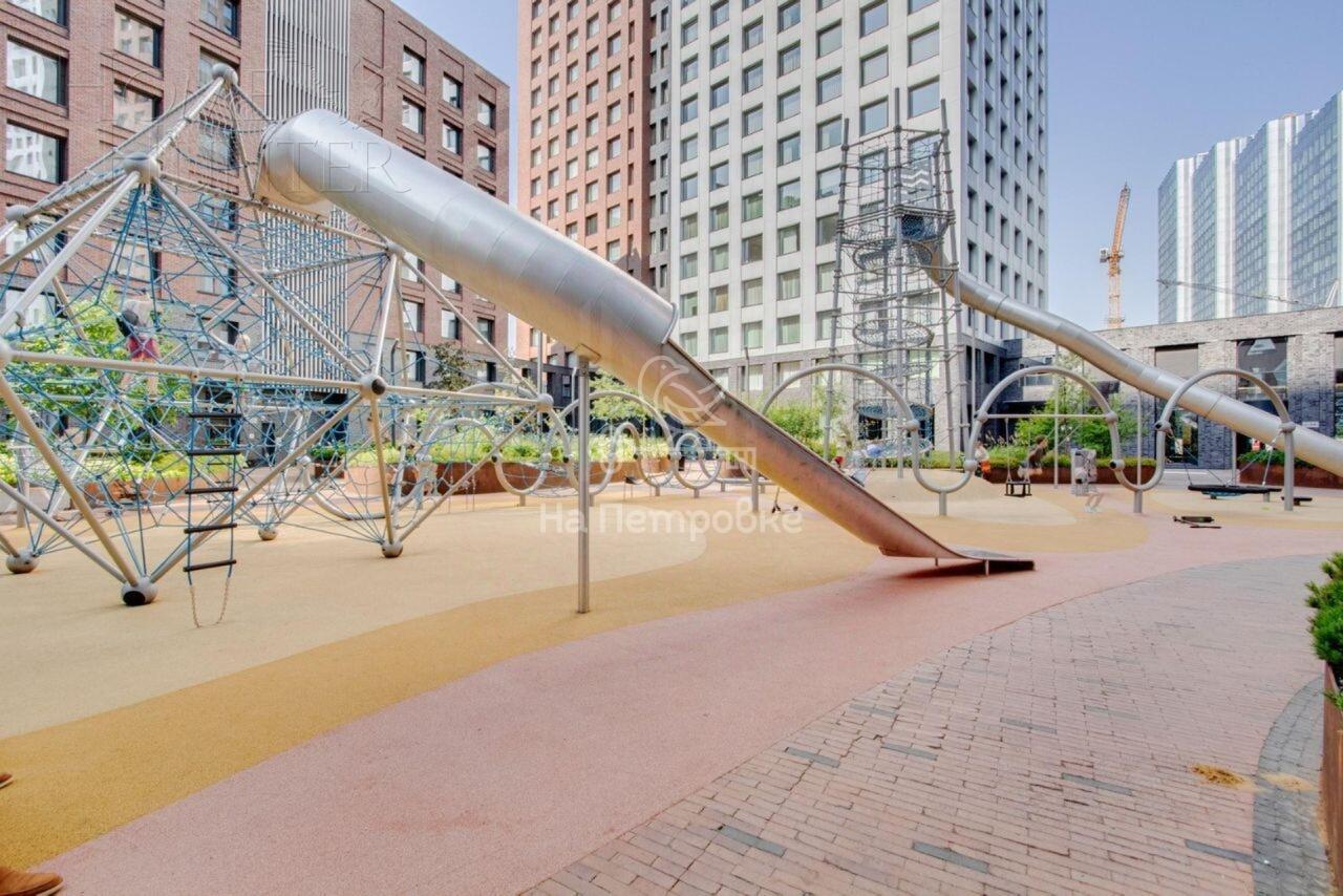 3-КОМН. КВАРТИРА С ОТДЕЛКОЙ 96 М² НА 4 ЭТАЖЕ