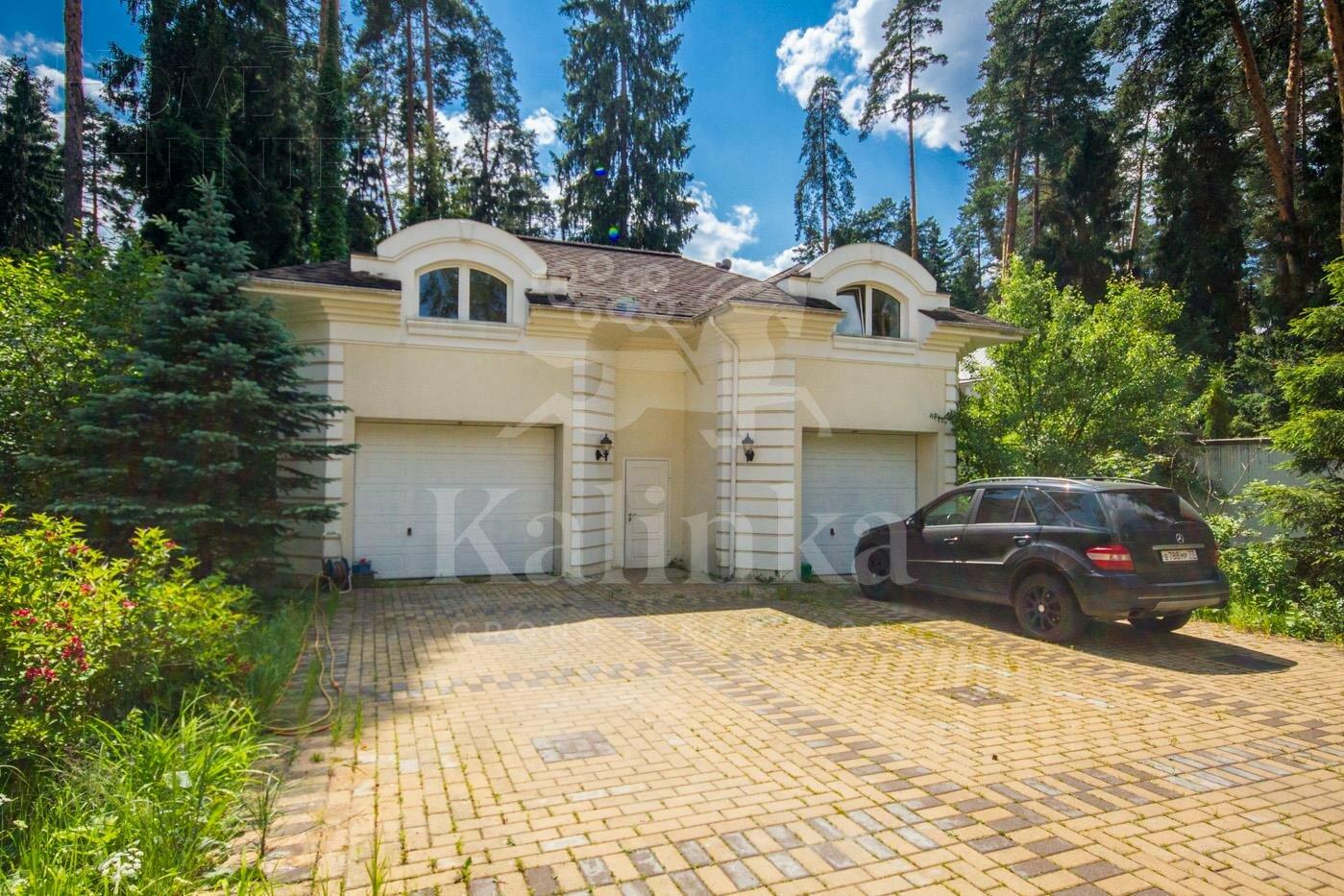 2-этажный коттедж 800 м² с отделкой