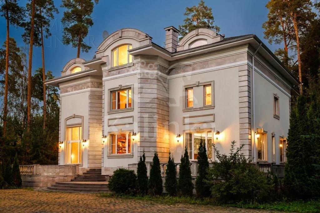 2-этажный коттедж 800 м² с отделкой