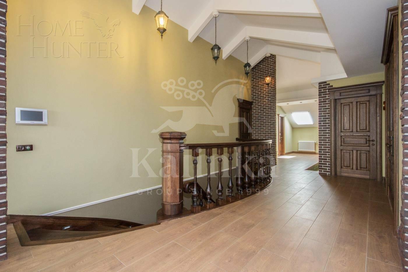 2-этажный коттедж 800 м² с отделкой