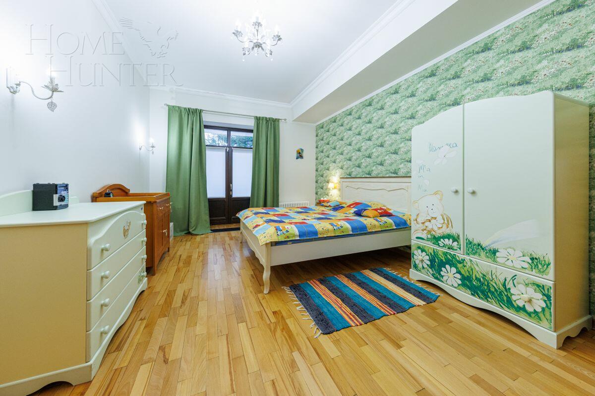 2-этажный коттедж 1 000 м² с отделкой