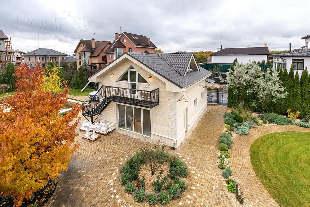 2-этажный коттедж 737 м² с отделкой