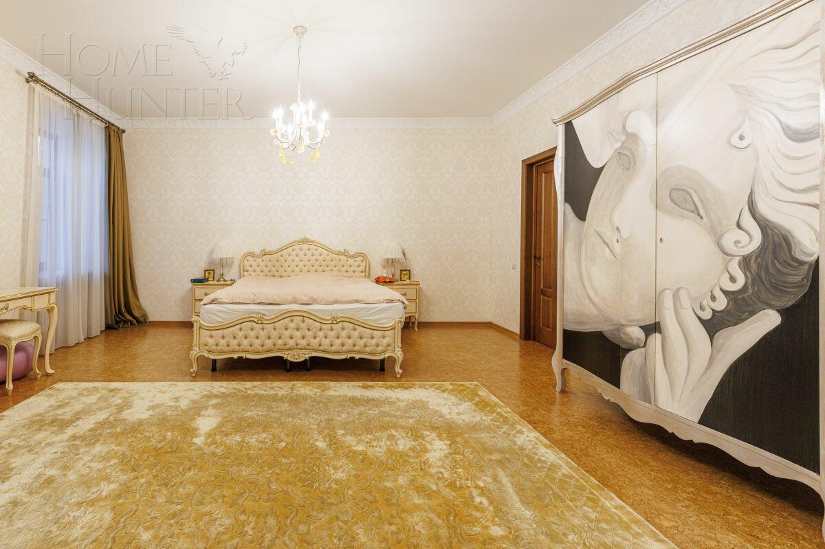 2-этажный коттедж 1 000 м² с отделкой