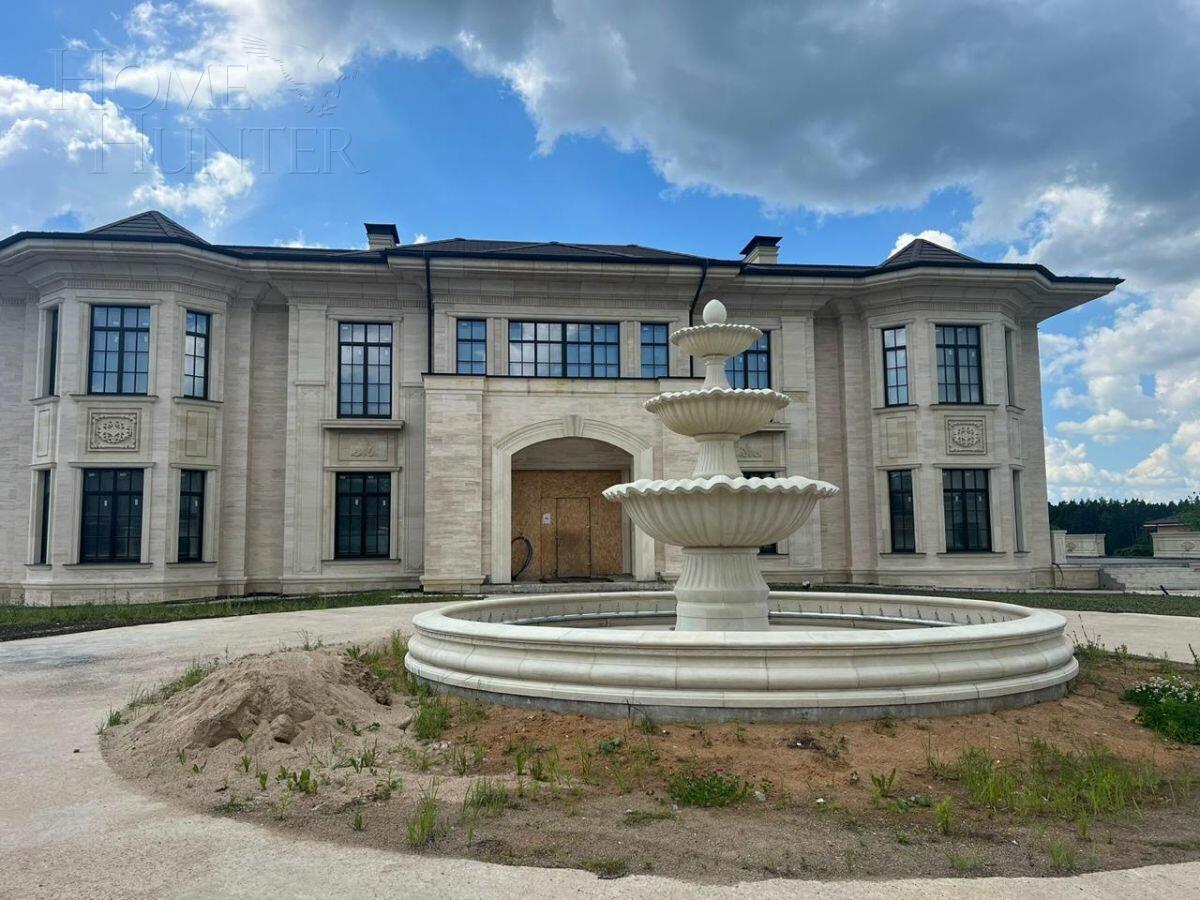 2-этажный коттедж 3 600 м² без отделки