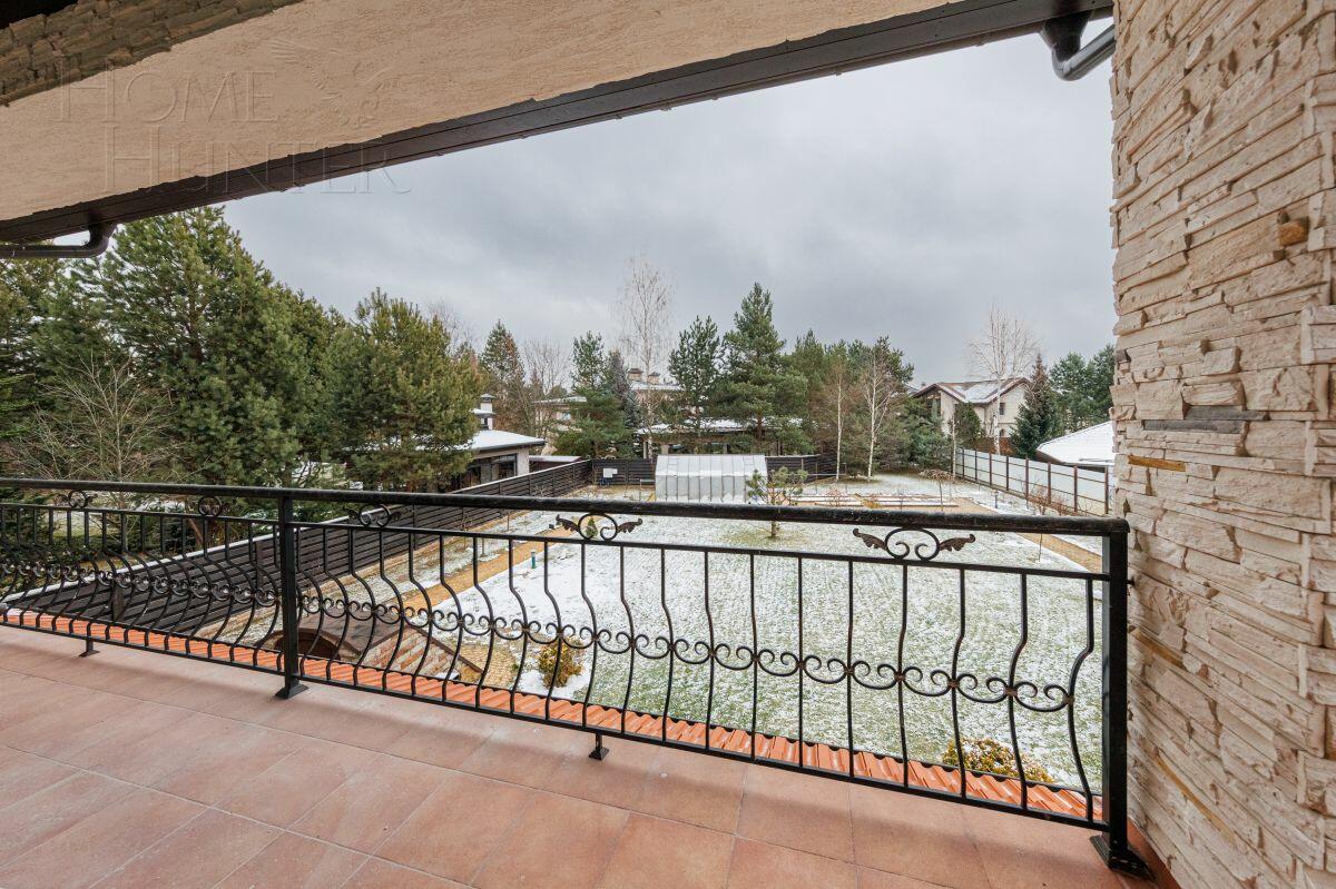 2-этажный коттедж 1 000 м² с отделкой