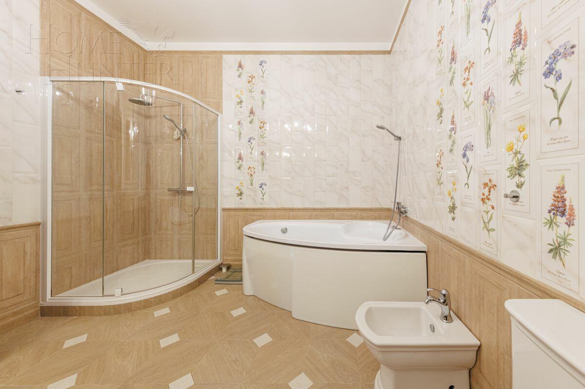 2-этажный коттедж 1 000 м² с отделкой