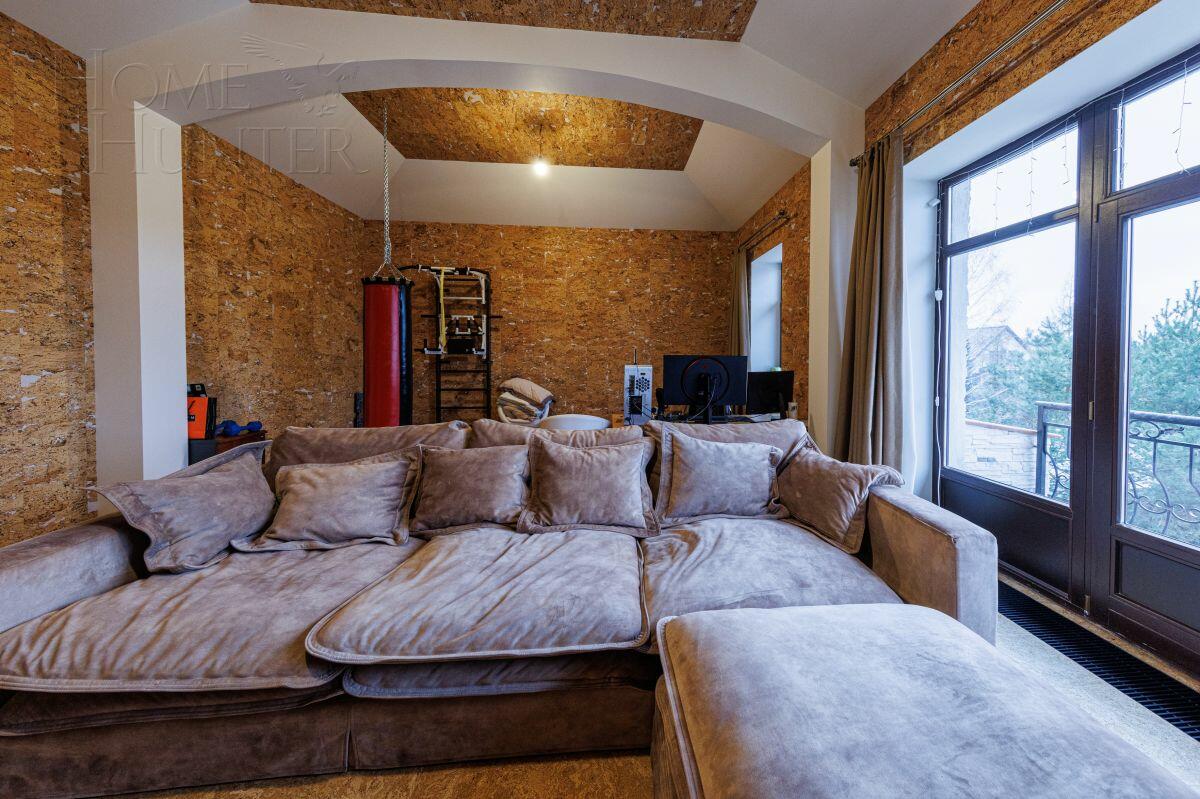 2-этажный коттедж 1 000 м² с отделкой