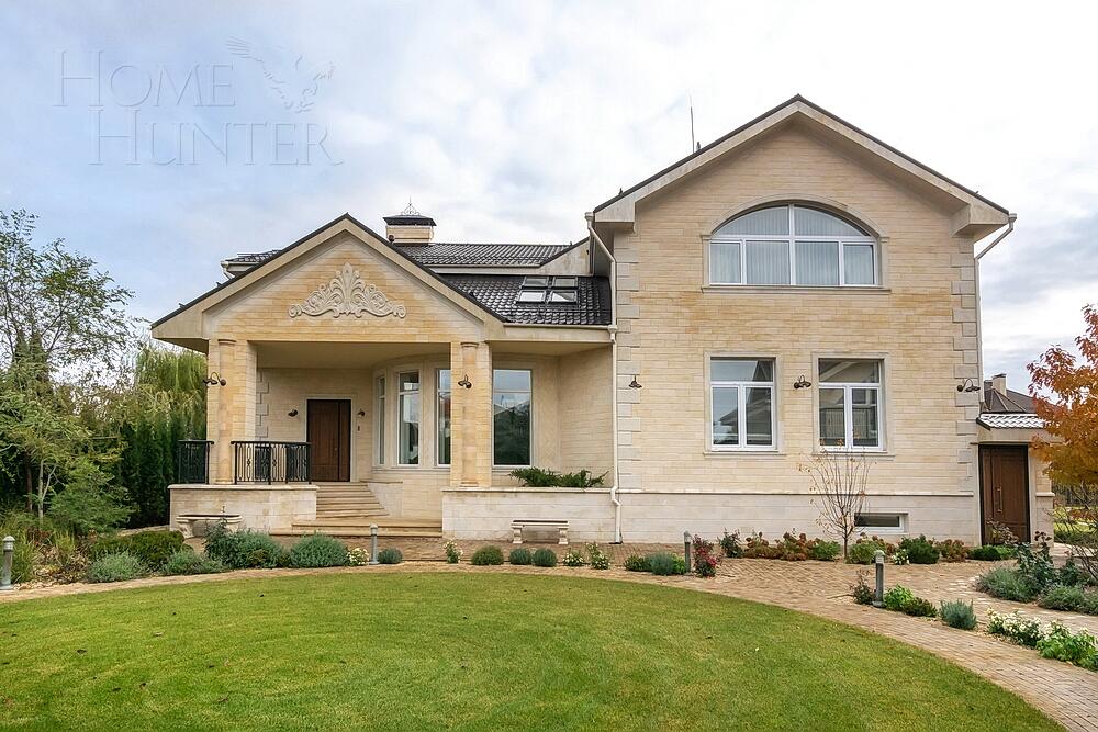 2-этажный коттедж 737 м² с отделкой