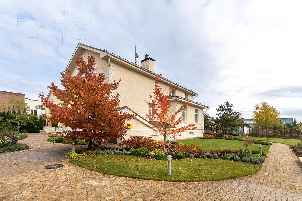 2-этажный коттедж 737 м² с отделкой