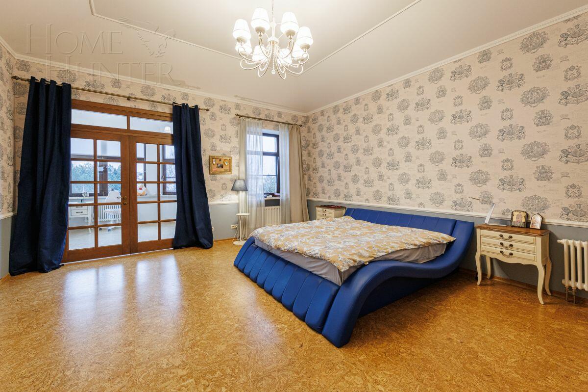 2-этажный коттедж 1 000 м² с отделкой