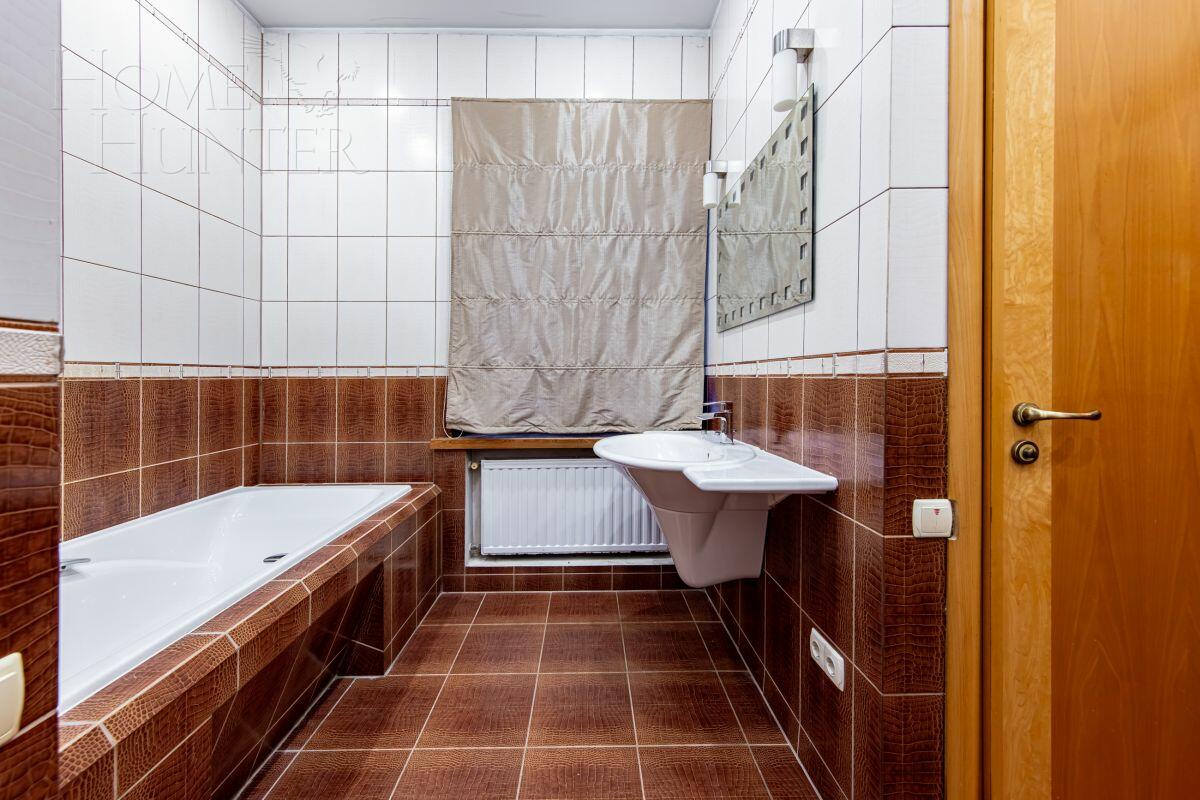 2-этажный коттедж 212 м² с отделкой