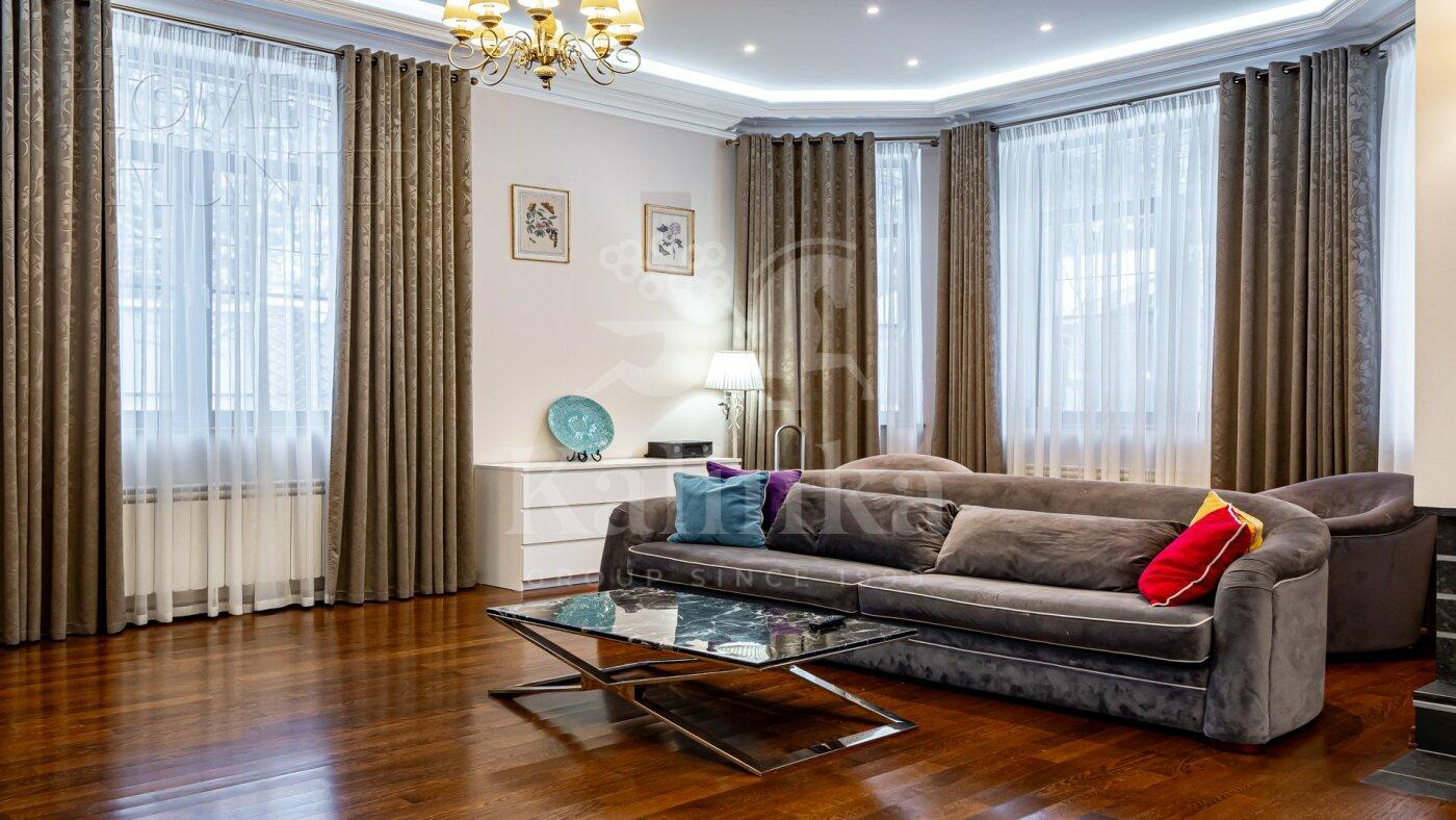 2-этажный коттедж 483.4 м² с отделкой