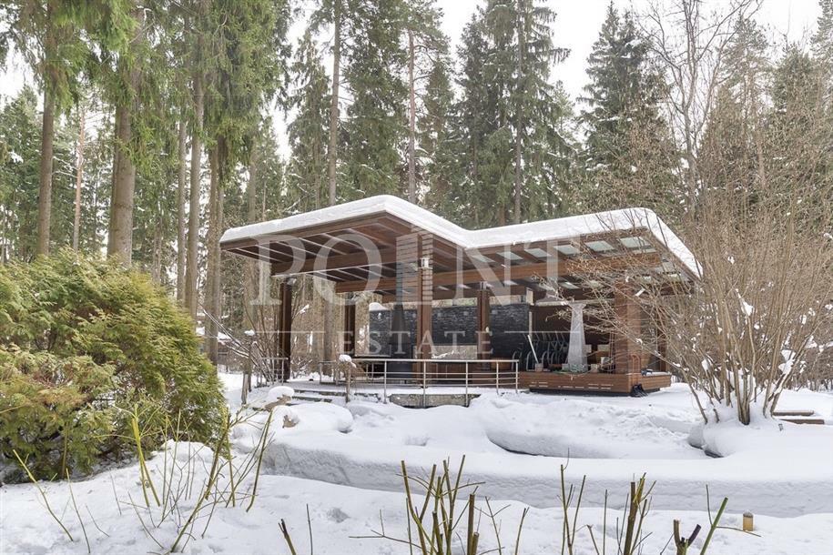 2-этажный коттедж 1 622 м² с отделкой