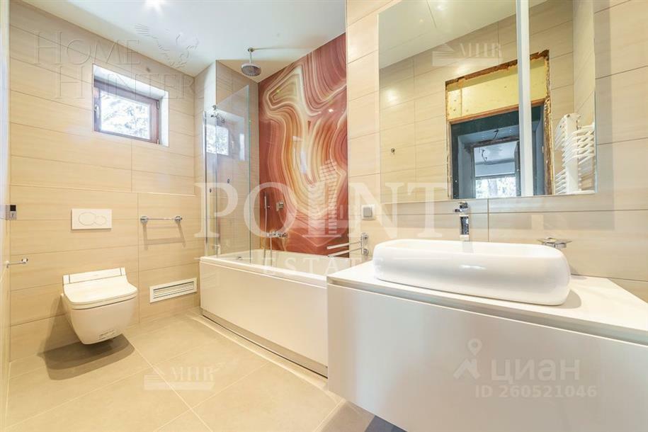 2-этажный коттедж 1 200 м² без отделки