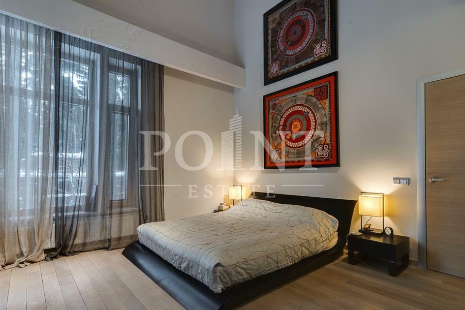 2-этажный коттедж 1 622 м² с отделкой