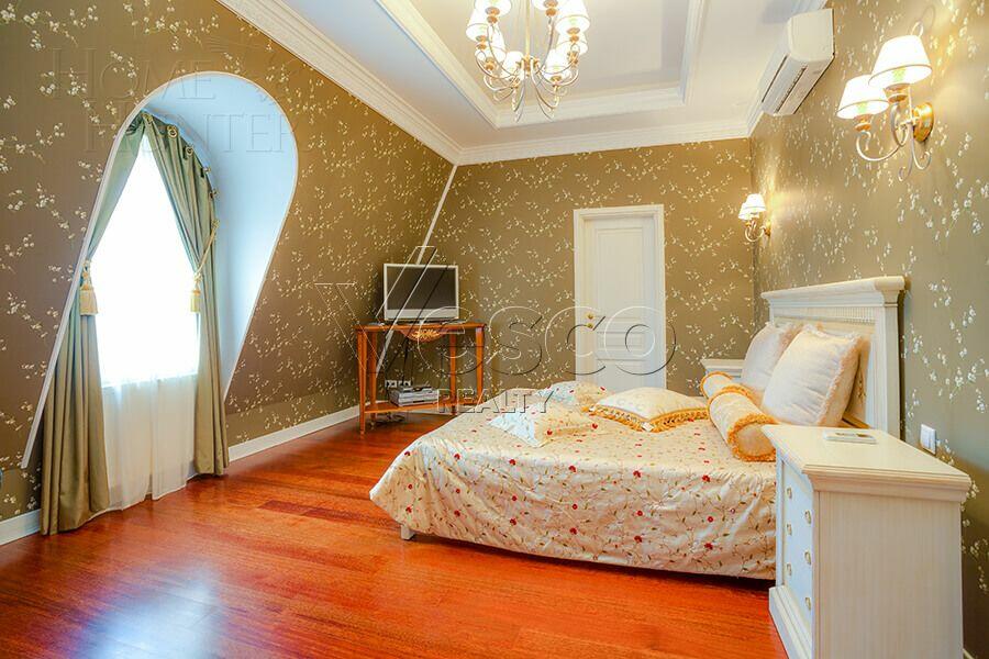 3-этажный коттедж 832 м² с отделкой